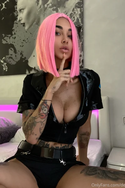 Affable  Latex Wearing Elizabeth Definy Onlyfans Leaked