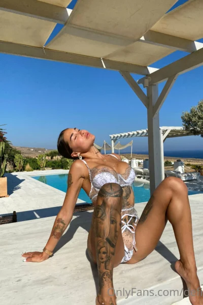 Cutie Pie Lingerie Model Elizabeth Definy Onlyfans Leaked Pics